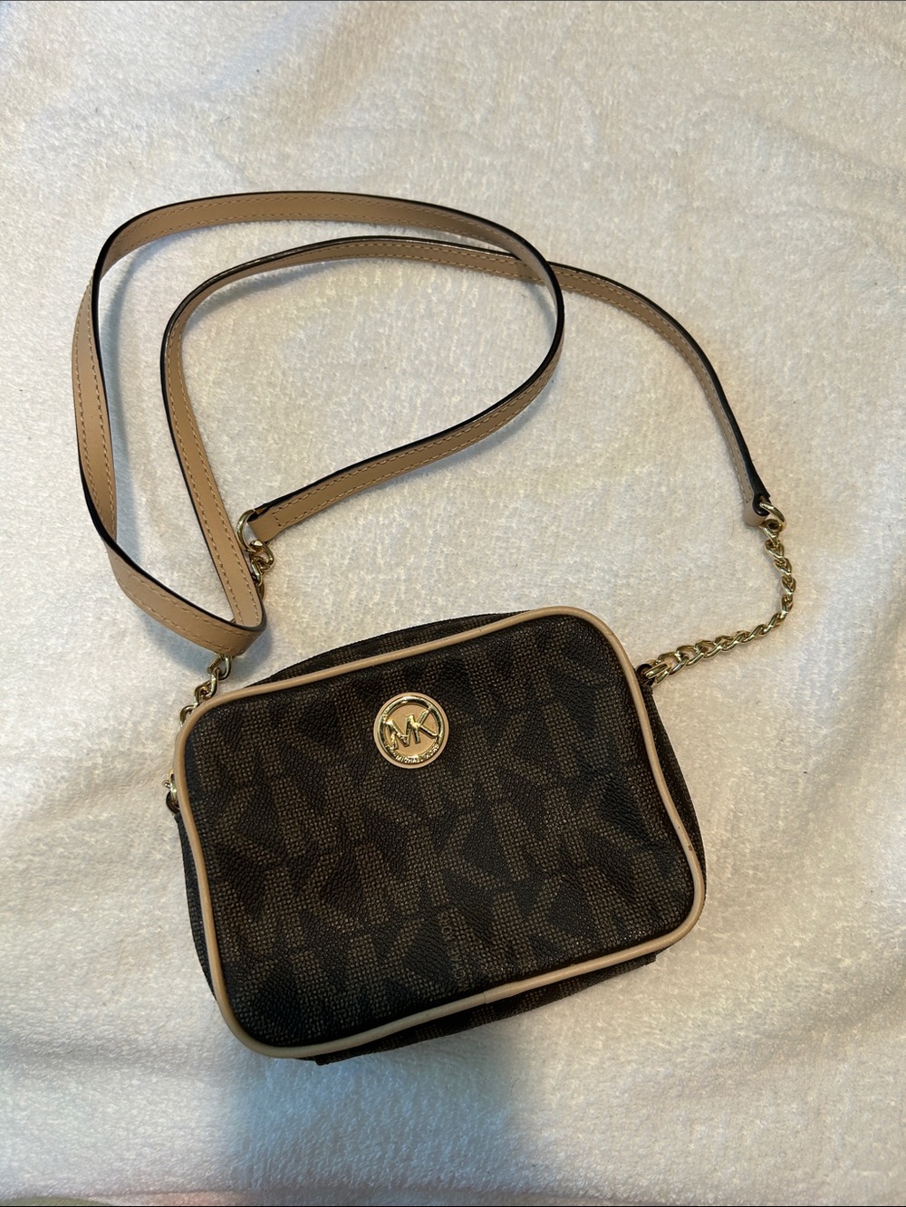 Michael Kors Brown Signature Crossbody with Beige Trim and Gold Accent